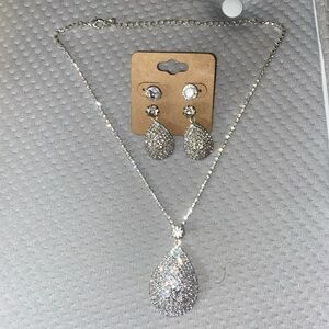 Clear Crystal Necklace Earrings Set Teardrop Pendant on Silver Chain